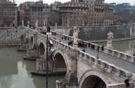 ponte_sant_angelo_1.jpg (95148 bytes)